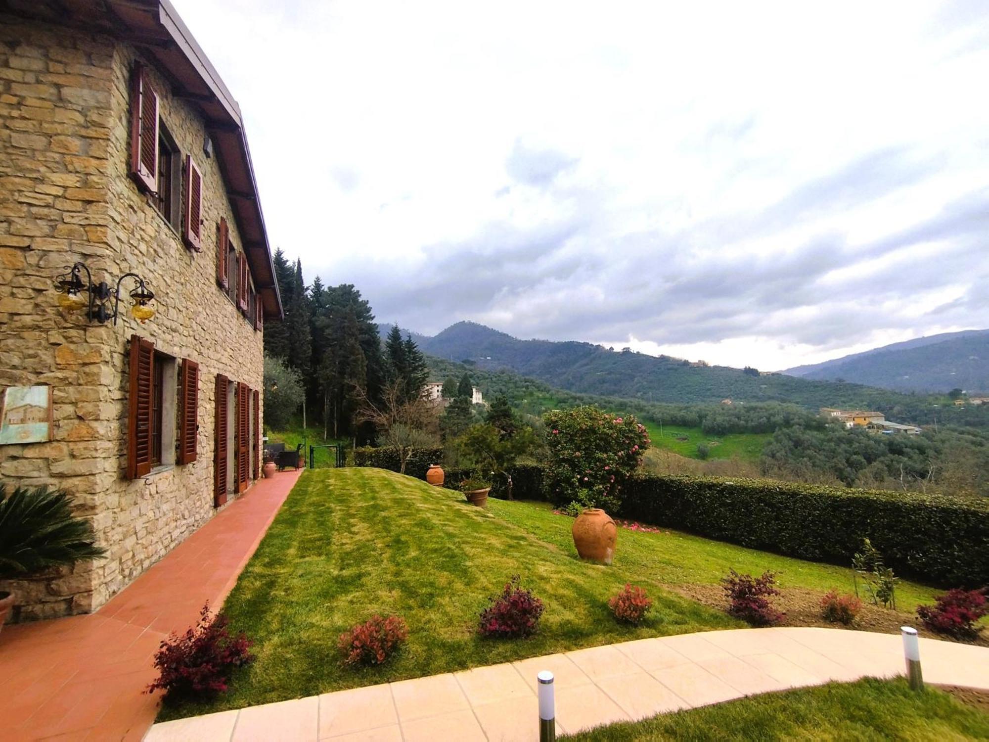 Villa Camelia Tuscany Pescia Exterior photo